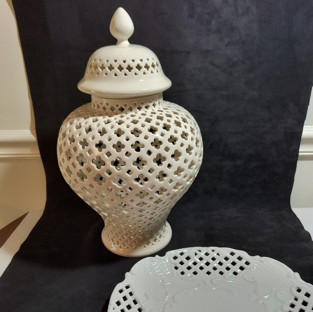 TWOS COMPANY WHITE LATTICE GINGER JAR 15 1/2" TALL AND PLATTER 12" LONG